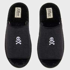 Dearfoam Skull & Bones slippers New